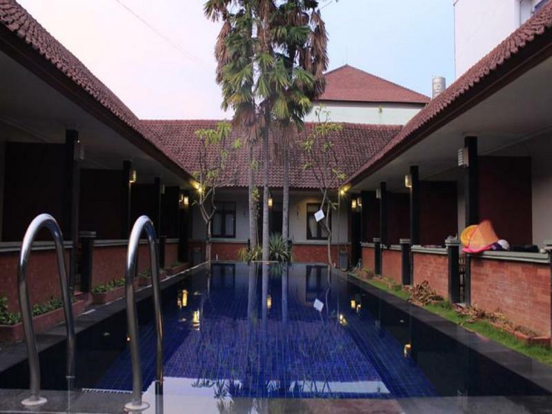 Puri Ganesh Otel Legian Dış mekan fotoğraf